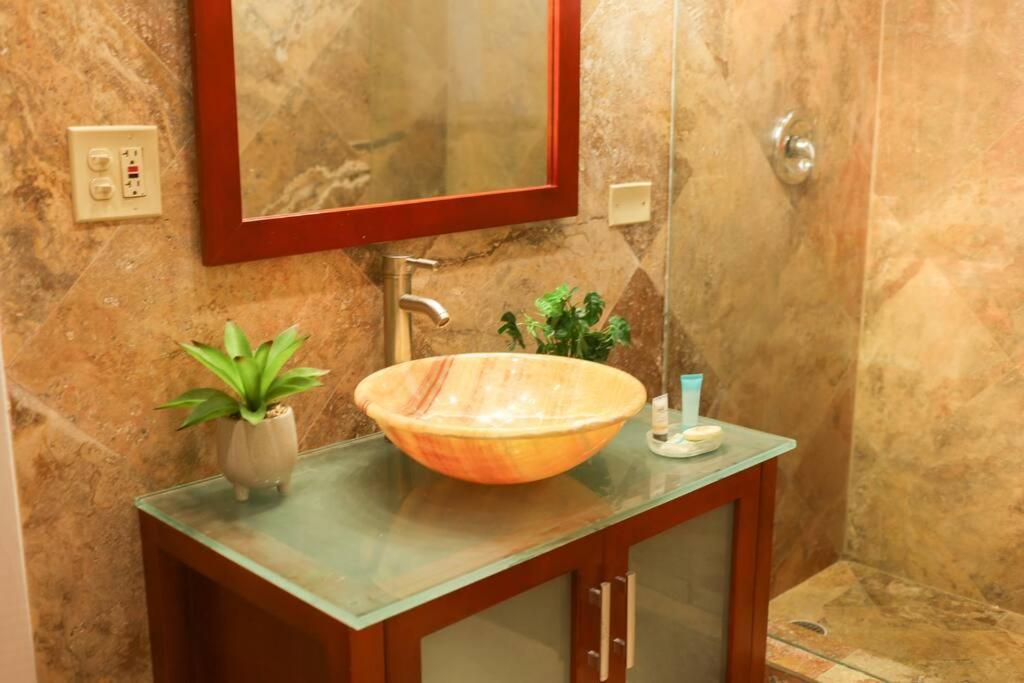 Sailfish Villa Luxury Beachfront Estate Magens Bay Cruz Bay Экстерьер фото
